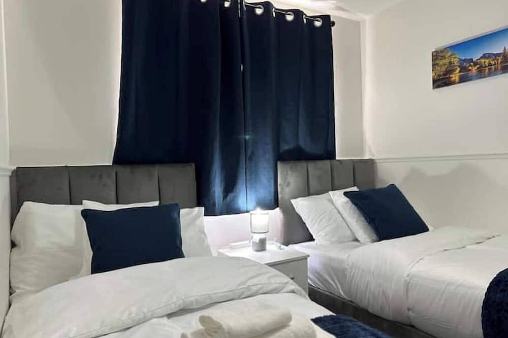 Entire apartment, Affluent Living Apartment perfect for contractors and individuals in Wigan, Greater Manchester