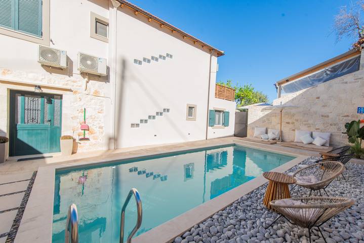 Villa für 9 Personen, mit Garten - 1