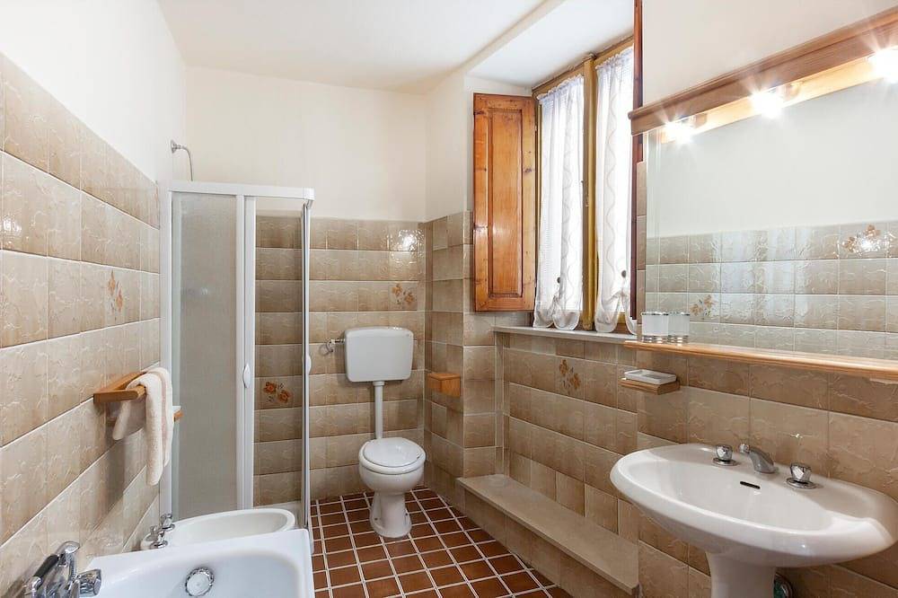 Ganze Wohnung, Tolle Wohnung in Gioviano -Lu- in Borgo a Mozzano, Lucca Provinz