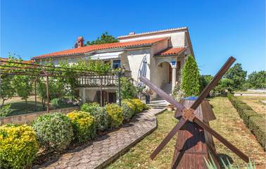 Cottage pour 3 personnes, avec terrasse à Pula
