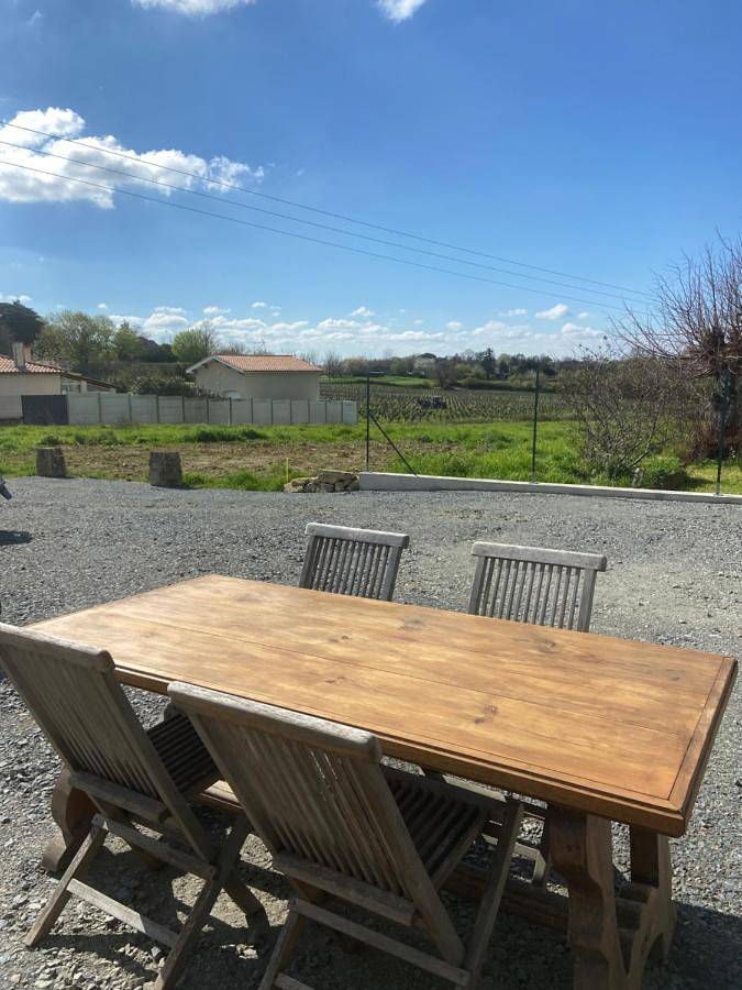 Location de vacances pour 4 personnes, avec terrasse ainsi que vue et jardin à Gauriac - 3