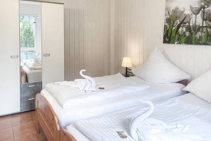 Bungalow für 4 Personen, mit Terrasse in Rheinsberg - 2