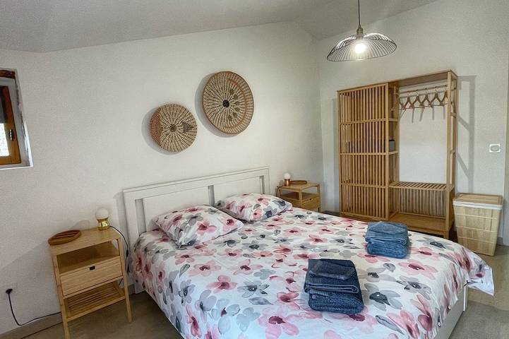 Location de vacances pour 6 personnes, avec terrasse et jardin à Saignon - 4