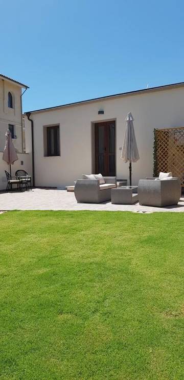 B&b per 2 persone, con giardino e panorama in Domus De Maria