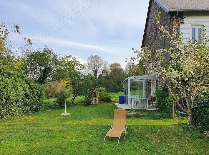 Location de vacances pour 5 personnes, avec Terrasse et Jardin à Ver (homonymie)