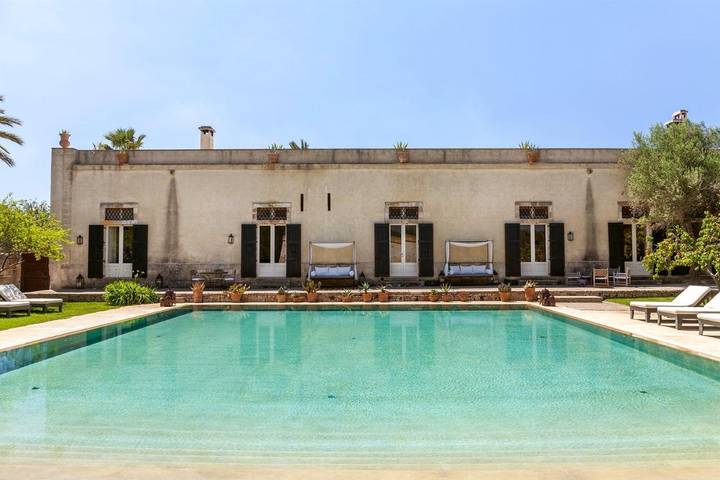 Villa per 16 persone, con piscina in Taurisano