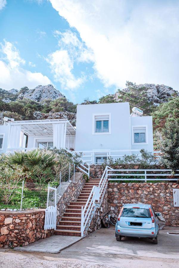 Villa per 8 persone, con giardino e panorama, con animali domestici a Scarpanto