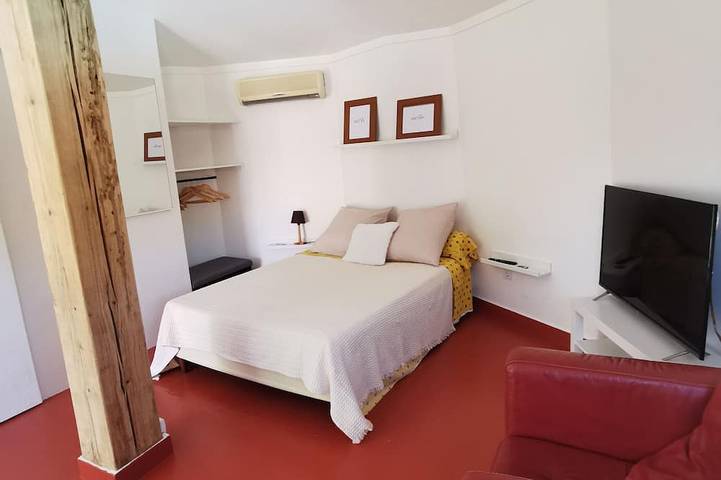 Villa pour 8 personnes, avec jacuzzi ainsi que jardin et terrasse à Cagnes-sur-Mer - 3