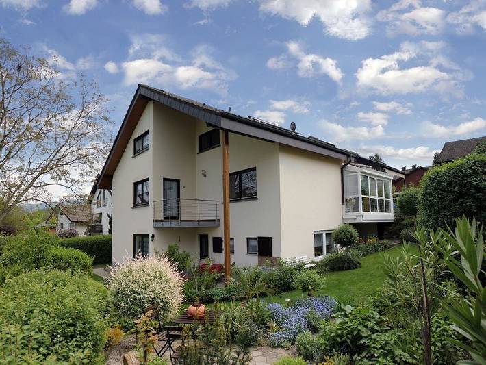 Ferienhaus für 3 Personen, mit Terrasse und Garten in Schliengen