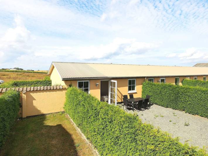 Ferienwohnung für 6 Personen, mit Terrasse und Garten in Fåborg