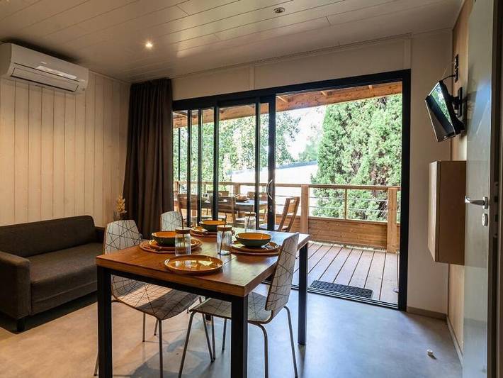 Camping Sandaya l'Etoile d'Argens - Chalet 6 personnes - Chalet 4 Pièces 6 Personnes Climatisé + TV in Fréjus, Côte méditerranéenne (France)