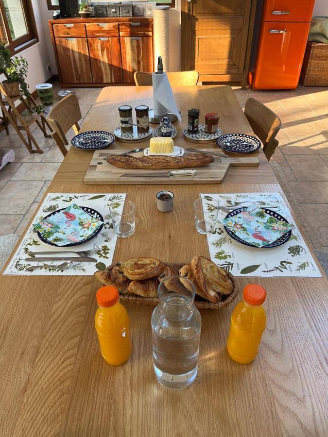 Gîte pour 2 personnes, avec piscine ainsi que vue et jardin à Arbonne-la-Forêt - 2