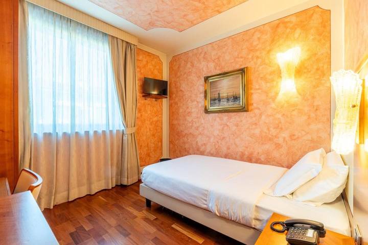 Hôtel pour 2 personnes, avec vue et jardin à Stezzano - 3