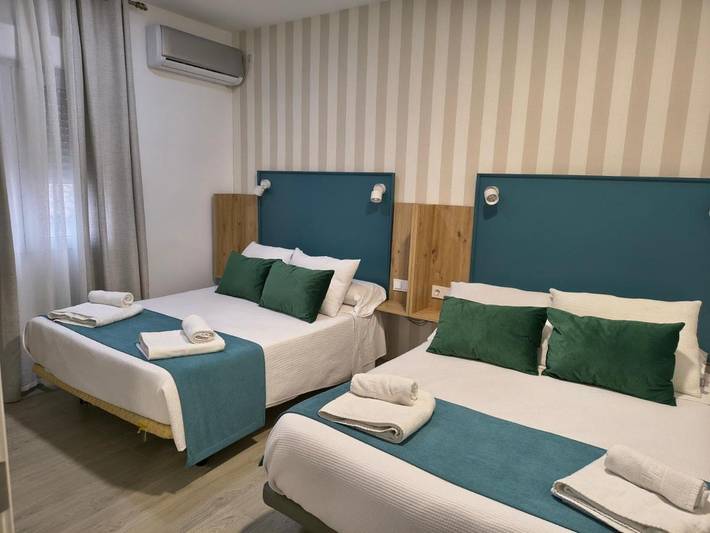 Ferienwohnung für 8 Personen, mit Ausblick und Balkon - 1