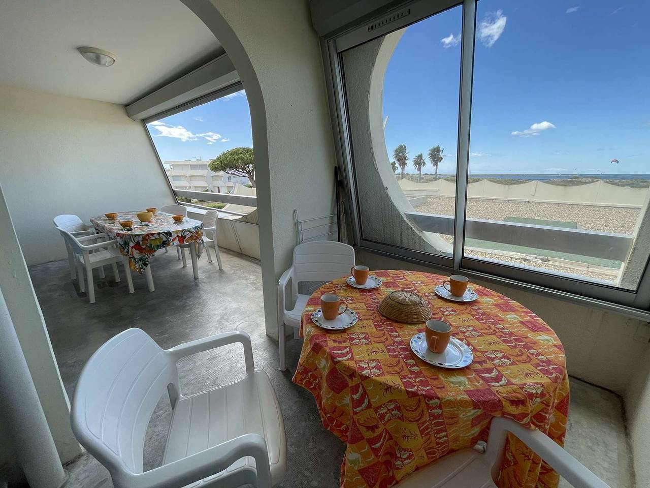 Apartamento entero, Apartamento con piscina, mascotas, aparcamiento, playa en Port Camargue, 4 pers. in Port Camargue, Le Grau-du-Roi
