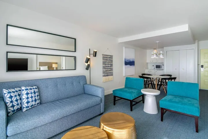 Hotel para 4 personas, con piscina además de jacuzzi y jardín, Se admiten mascotas - 1