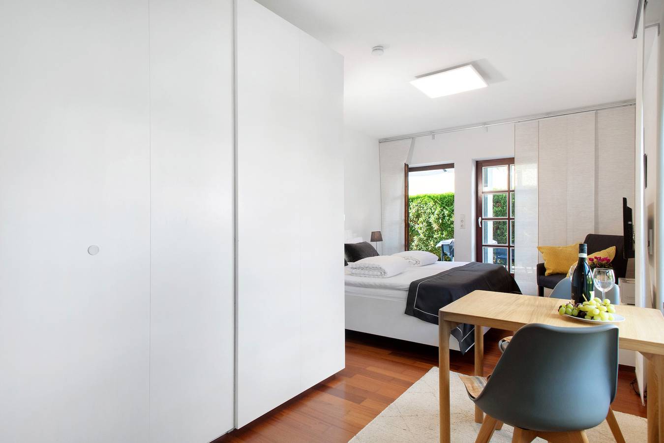 Ganze Wohnung, "Ferienwohnung 2" mit privater Terrasse, privatem Garten und Wlan in Kressbronn am Bodensee, Obersee (Bodensee)
