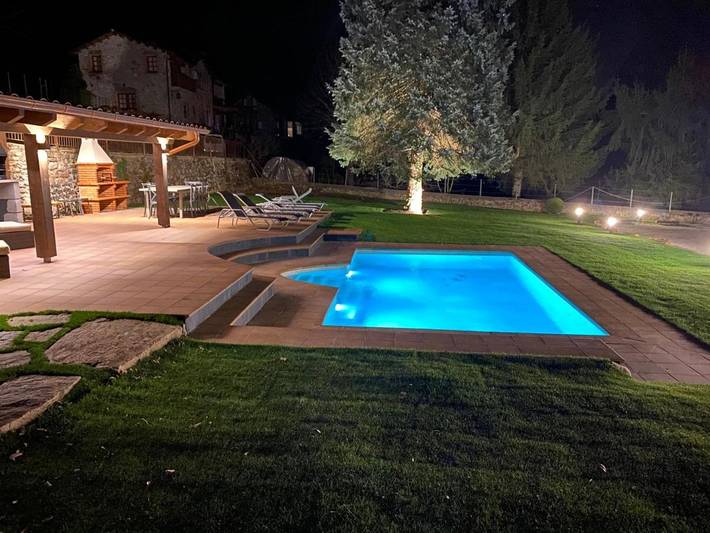 Casa rural para 23 personas, con Terraza y Jardín además de Piscina y Vistas en Camprodón