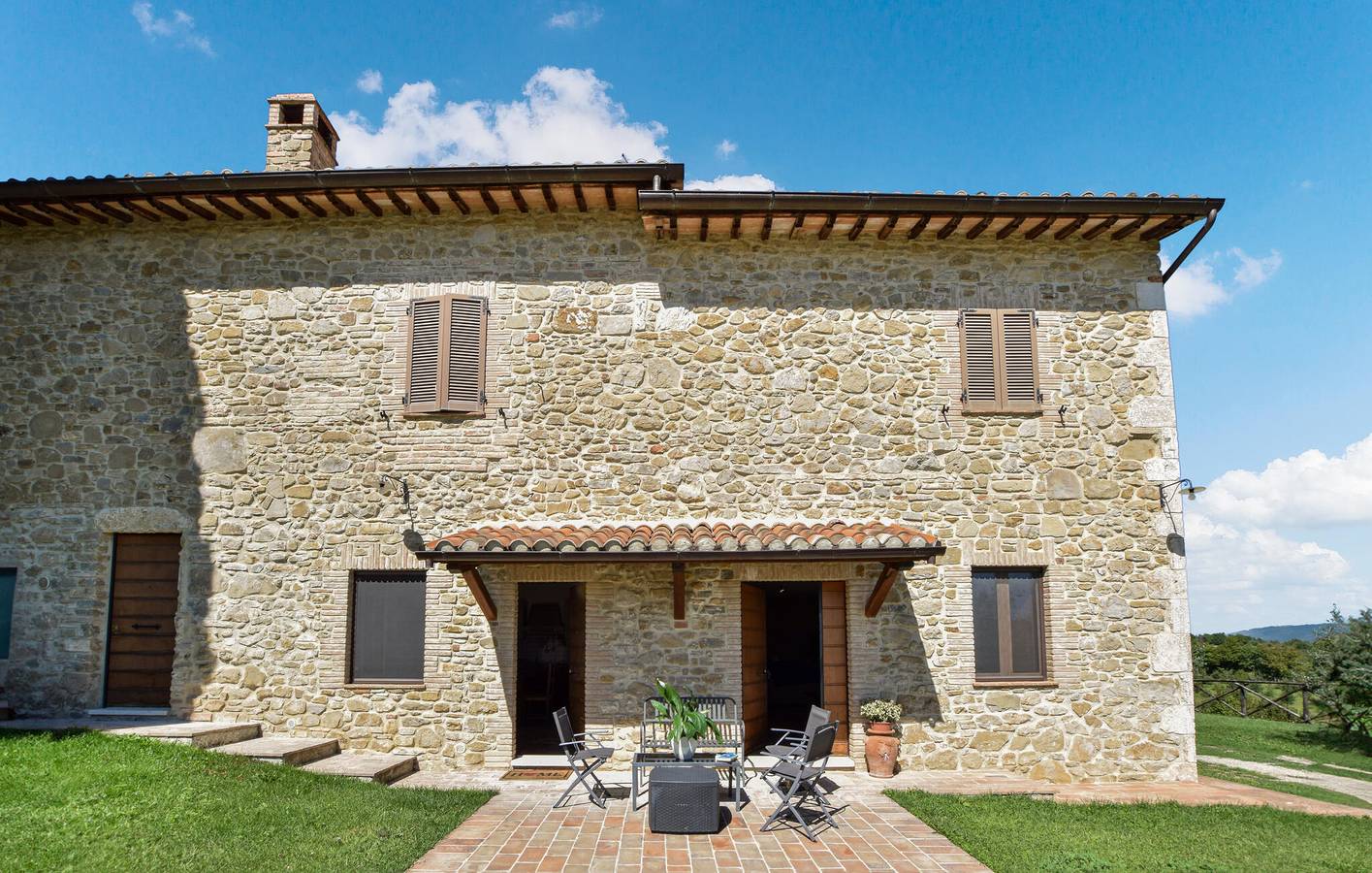 Appartamento intero, Spazioso appartamento con piscina, parcheggio e giardino in Gualdo Cattaneo, Perugia e dintorni