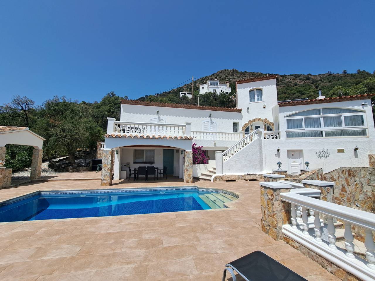 Casa con piscina privada, Wi-Fi, aparcamiento, aire acondicionado en Costa Brava in El Mas Fumats, Roses