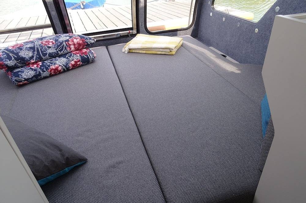 Caravanboot Störmthaler See, Hausboot mit Sonnenterrassen auf 20 qm in Großpösna, Leipziger Neuseenland