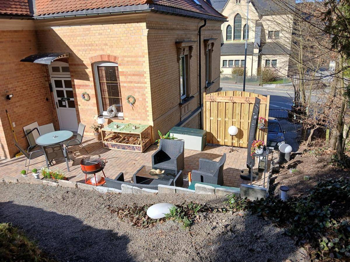 Ganze Wohnung, Two-Bedroom Apartment with View in Aue, Erzgebirge
