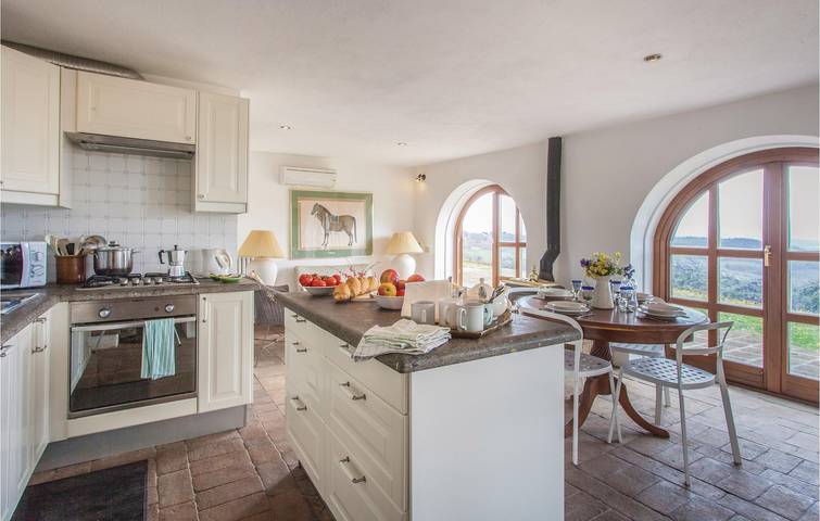 Gemütliches Apartment mit Pool, Terrasse und WiFi in Castiglione in Teverina, Viterbo Provinz