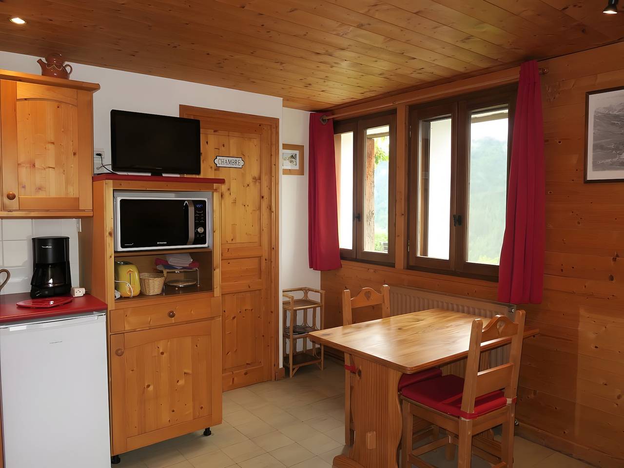 Apartamento entero, Apartamento para 2 personas en planta baja de chalet de montaña in Le Grand-Bornand, Región de Annecy