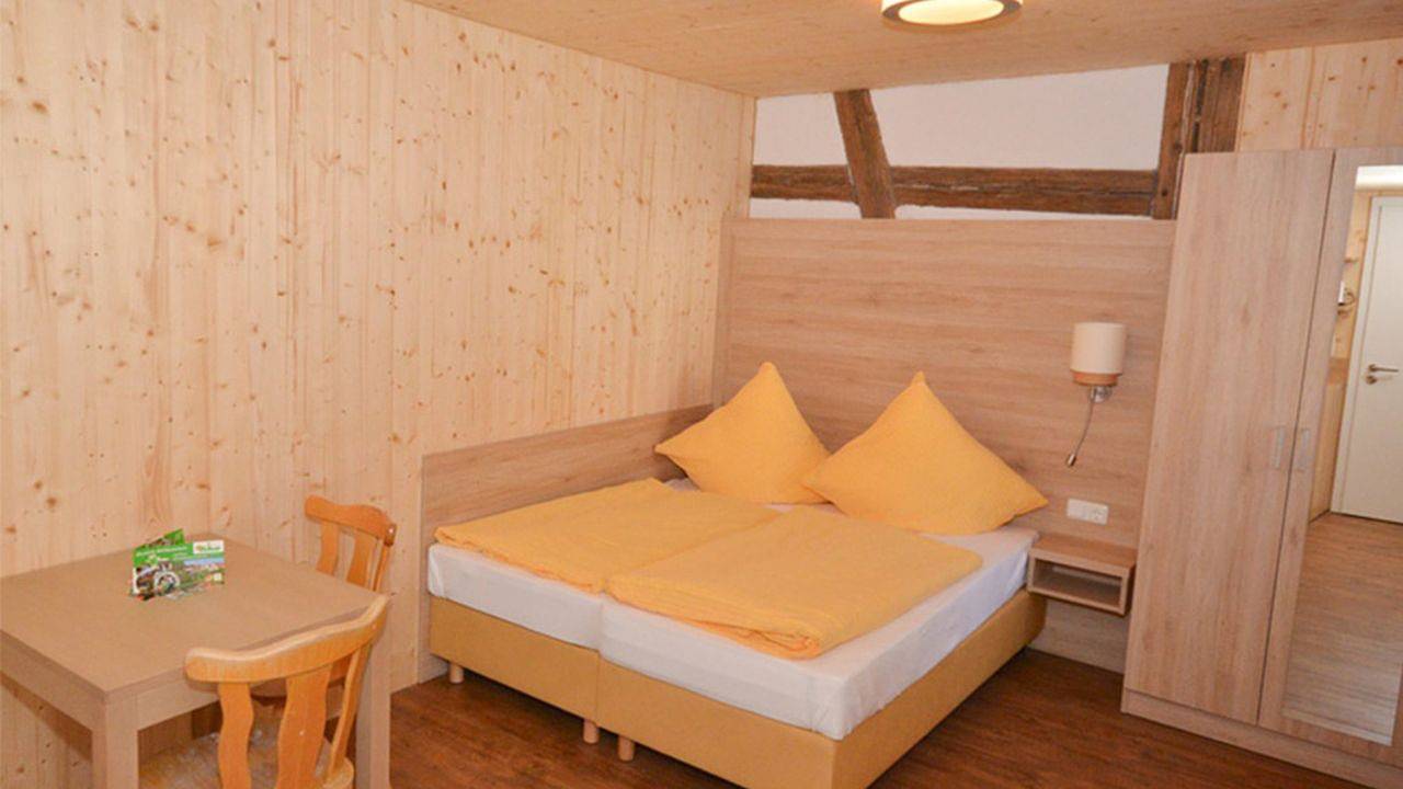 Ganze Ferienwohnung, Ferienwohnung für 2 Personen (20 m²) in Colmberg in Colmberg, Romantische Straße