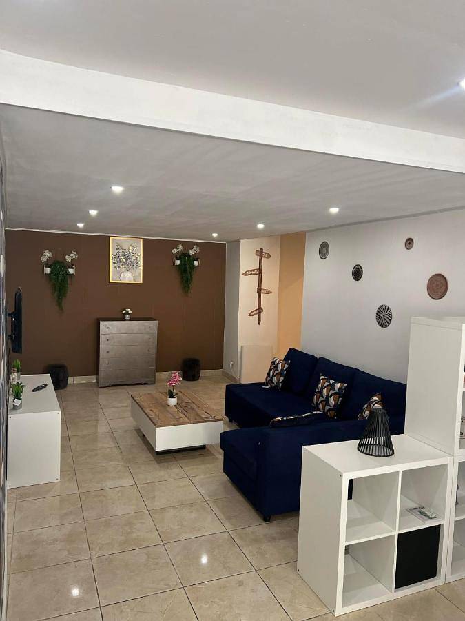 Gîte pour 7 personnes, avec terrasse, animaux acceptés dans Lallaing - 3