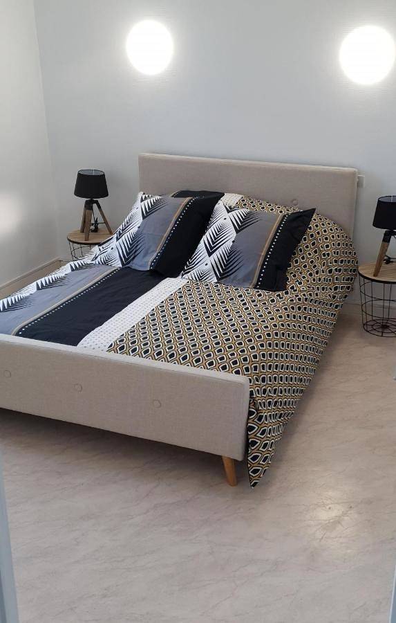 Gîte pour 6 personnes, avec vue et jardin à Mercus-Garrabet - 3