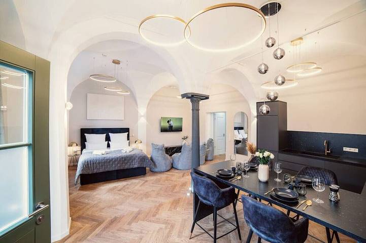 Ganze Wohnung, New Luxus Suite | Two Kingbeds | Center | Netflix in Augsburg-Innenstadt, Augsburg