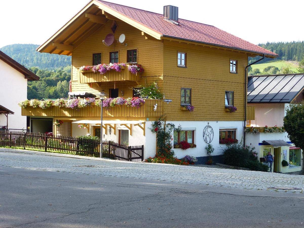 Ferienwohnung Koch - Ferienwohnung 1 - mit vollausgestatteter Wohnküche in Bayerisch Eisenstein, Arberland