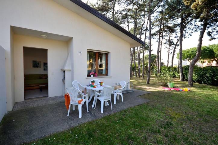 Bungalow per 6 persone, con Giardino e Panorama a Lignano Pineta
