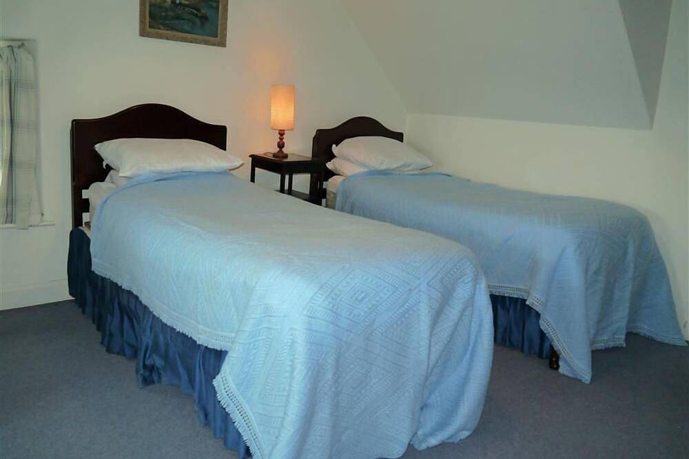 Rocklea -  a house that sleeps 8 guests  in 4 bedrooms in Dumfries und Galloway