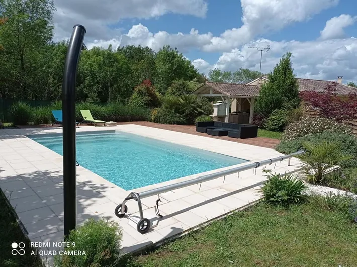 Villa für 8 Personen, mit Ausblick und Terrasse sowie Pool - 1