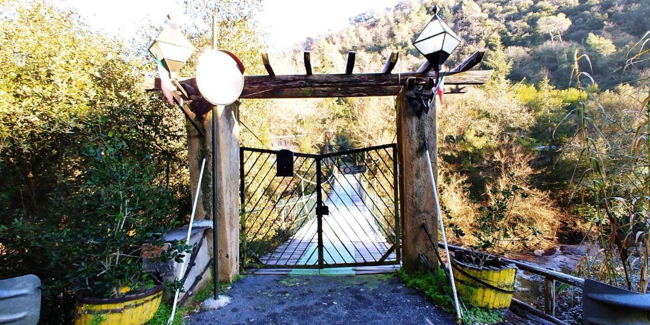 Agricamping Ponteraggio n.1 in Dolceacqua, Alpy Liguryjskie