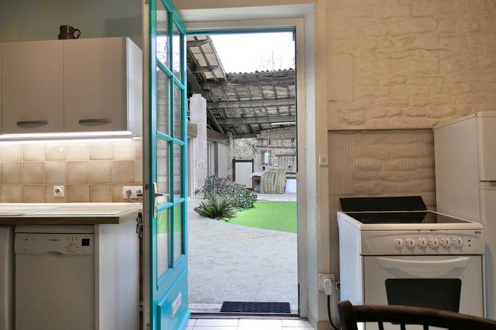 Gîte pour 8 personnes, avec jardin et terrasse à Coulon - 2