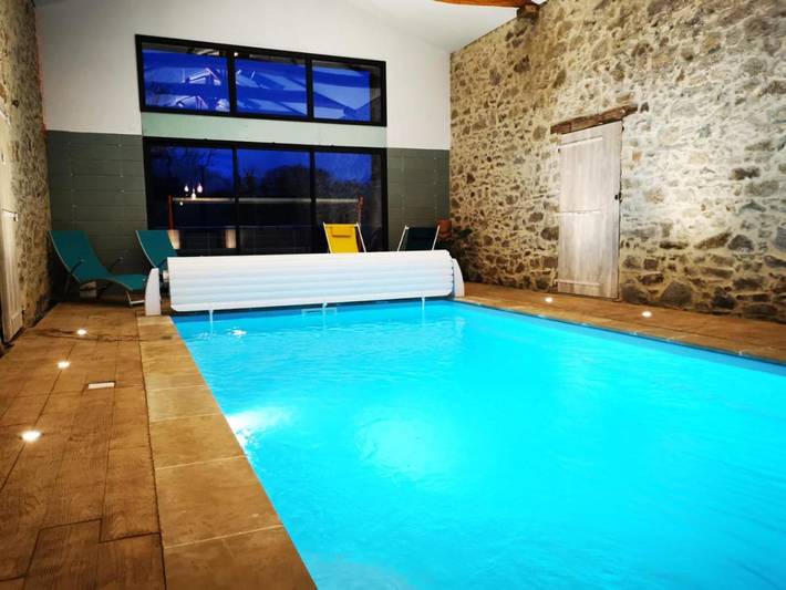 Location de vacances pour 25 personnes, avec vue et jardin ainsi que piscine et bassin pour enfant à La Flocellière - 3