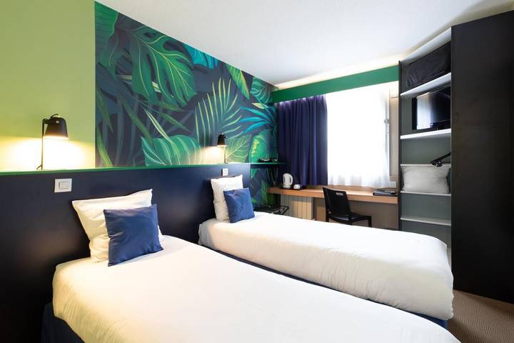 Hôtel pour 2 personnes, avec terrasse à Oyonnax - 3