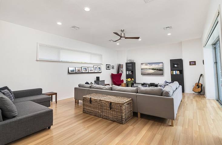 Holiday home for 10 people, with garden and balcony as well as hot tub and pool, with pets - 1