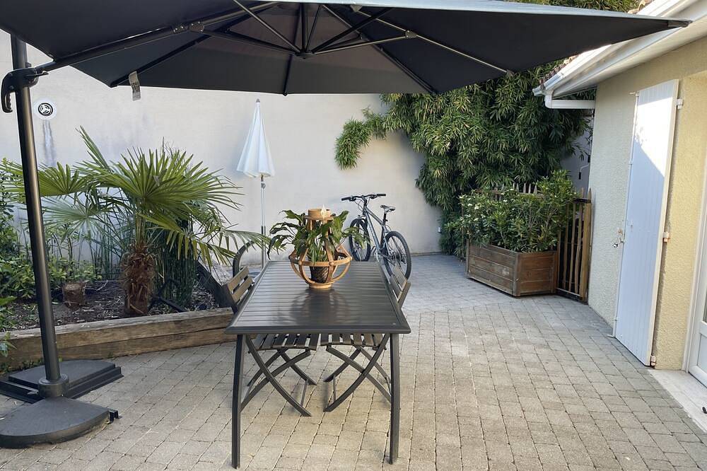Appartement entier, Studio de 25m² pour 3 personnes, à 2 pas des ports in Gujan-Mestras, Région d'Arcachon