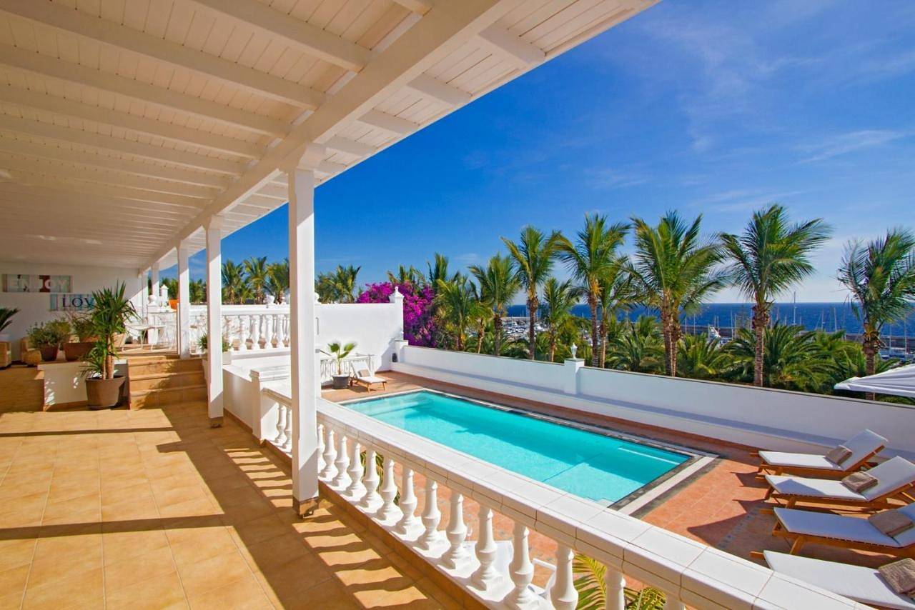 Three-Bedroom Villa in Puerto Calero, Yaiza