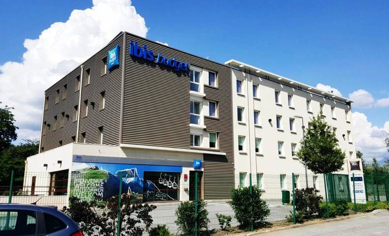 Hôtel pour 3 personnes, avec vue et terrasse à Seyssins