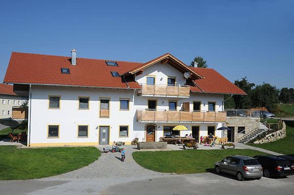 Apartamento de férias inteiro, Exenbacher Hof - Pension - Zimmer o. Balkon in Arnbruck, Baviera Oriental