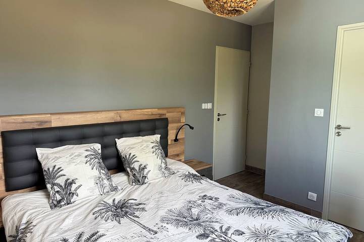 Location de vacances pour 7 personnes, avec terrasse ainsi que jacuzzi et jardin, animaux acceptés à Champcevinel - 4