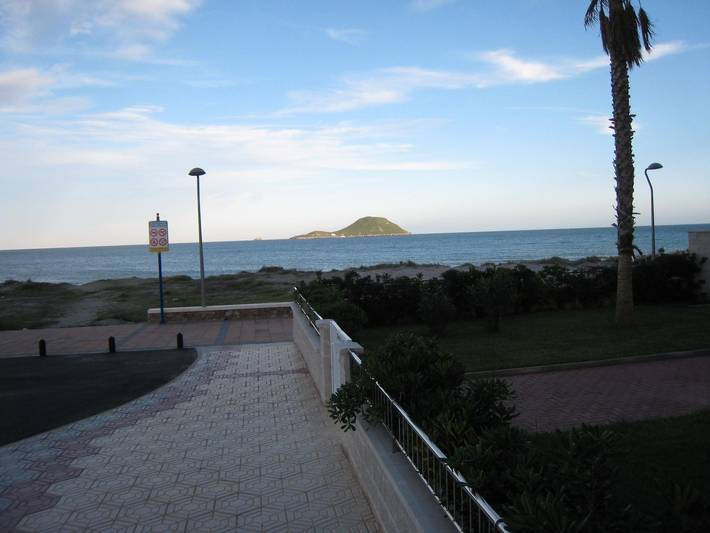 Ferienwohnung für 3 Personen, mit Terrasse und Pool sowie Garten, mit Haustier in La Manga