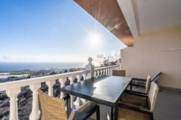 Location de vacances pour 4 personnes, avec vue et jardin dans Los Menores