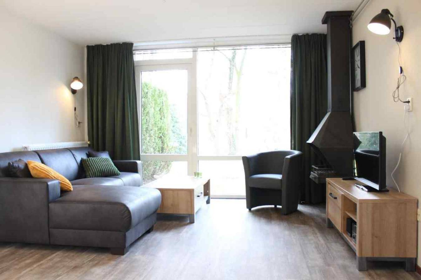 Twee naast elkaar gelegen 6 persoons vakantiehuizen in Zuid-West Drenthe. in Regio Zwolle