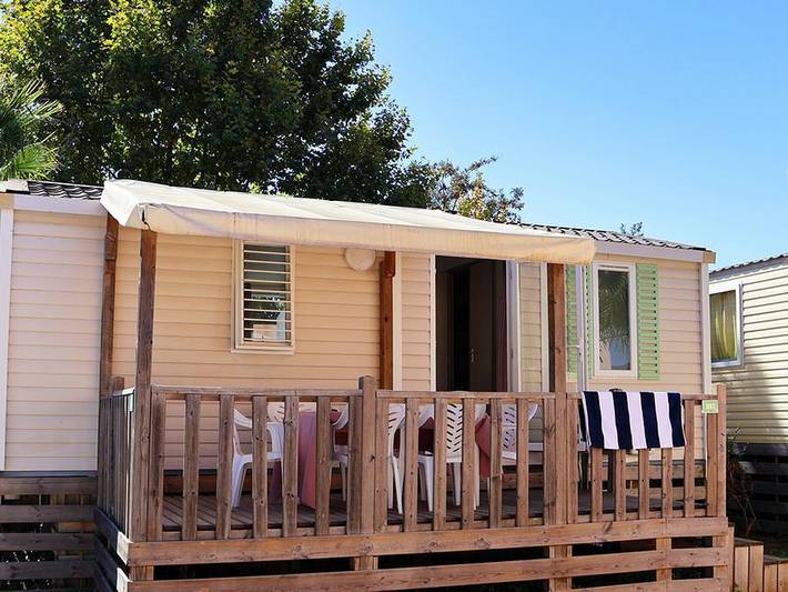 Camping für 6 Personen, mit Kinderpool in der Provence